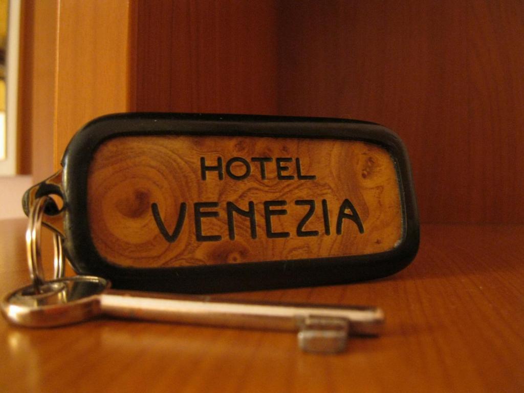 Hotel Venezia Montecatini Terme Exterior foto