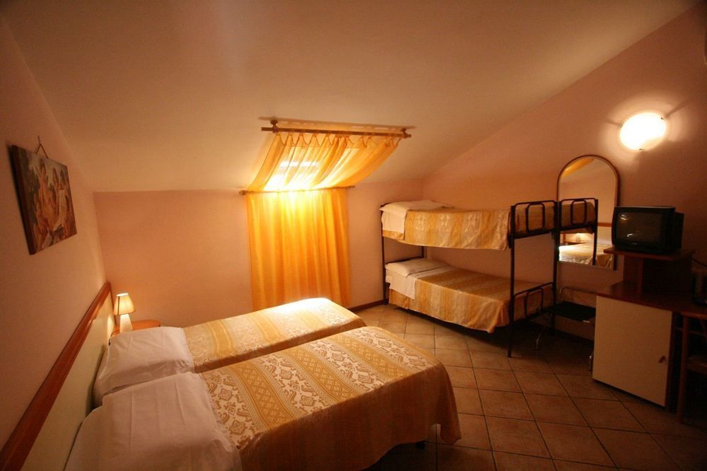 Hotel Venezia Montecatini Terme Exterior foto